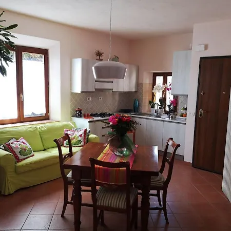 La Casa Rosa Apartment Polveraia